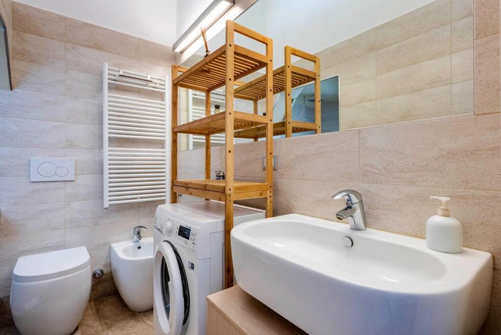 Appartement Luvi - Bertani à Milan Extérieur photo